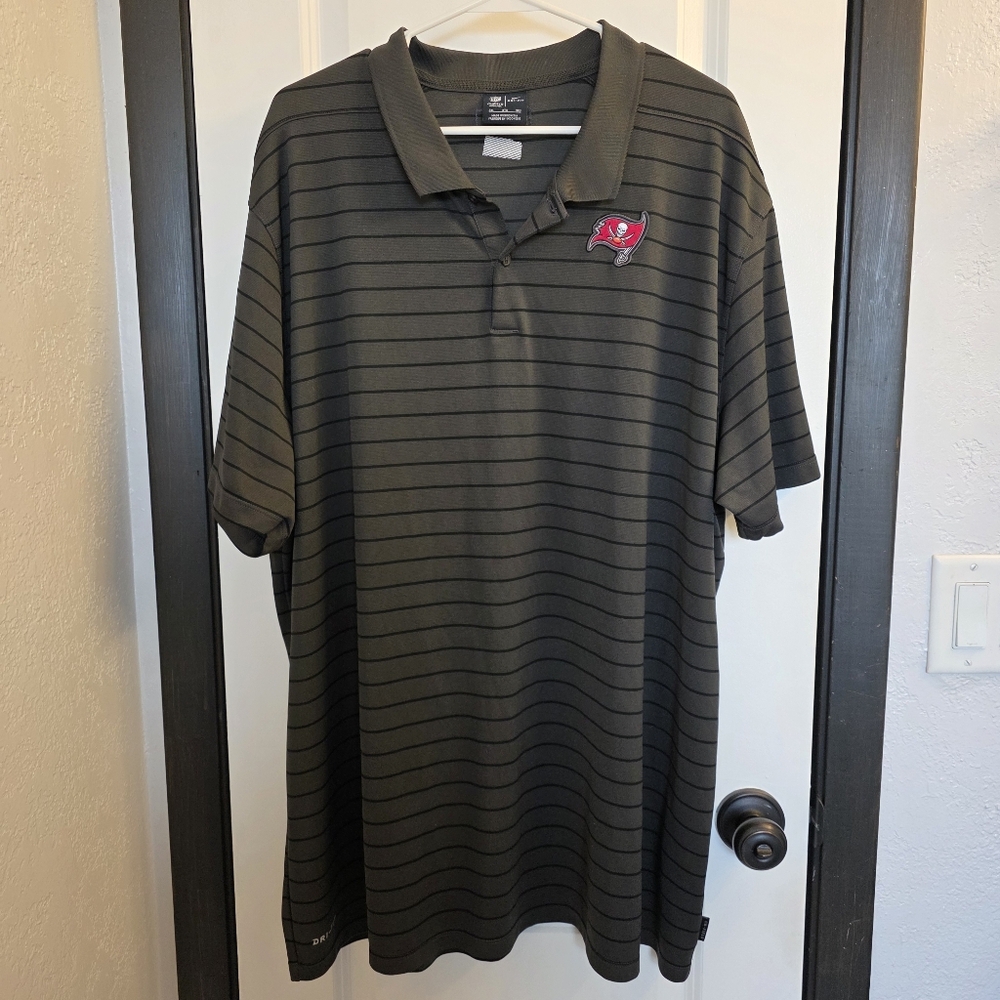 Tampa Bay Buccaneers - Nike Dri-Fit - Sz 3XL - Men's Black Striped Polo Shirt-